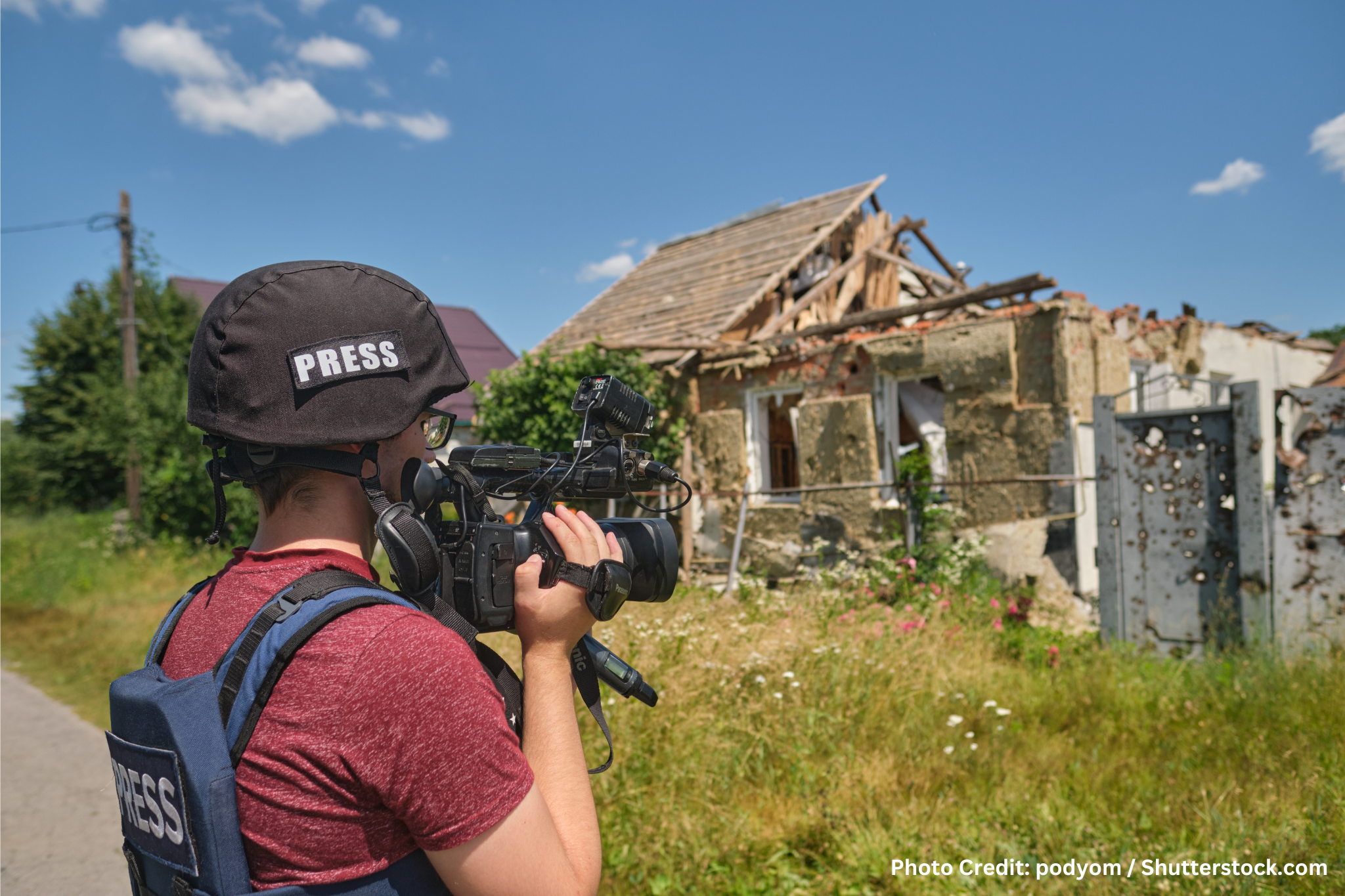 Man holding a camera 