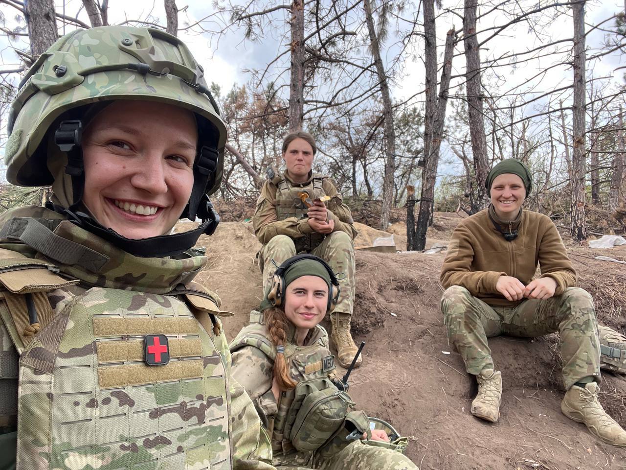 Group of female veterans