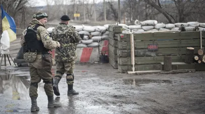 Soldiers going to take their position in Ukraine. 