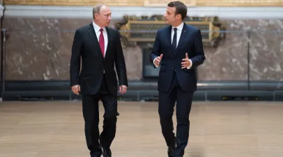 Putin and Macron 