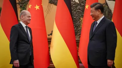 Chinese President Xi Jinping welcomes German Chancelor Olaf Scholz at the Grand Hall in Beijing on November 4, 2022.