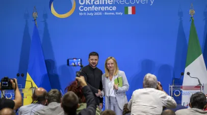 President Zelenskyy shaking hands with Italian PM Meloni