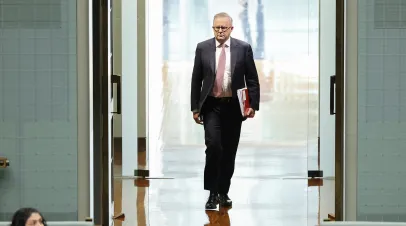  Prime Minister Anthony Albanese arrives to the House of Representatives for Question Time on March 10, 2026 in Canberra, Australia. 