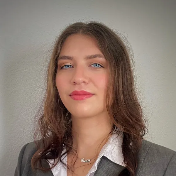 Greta Headshot