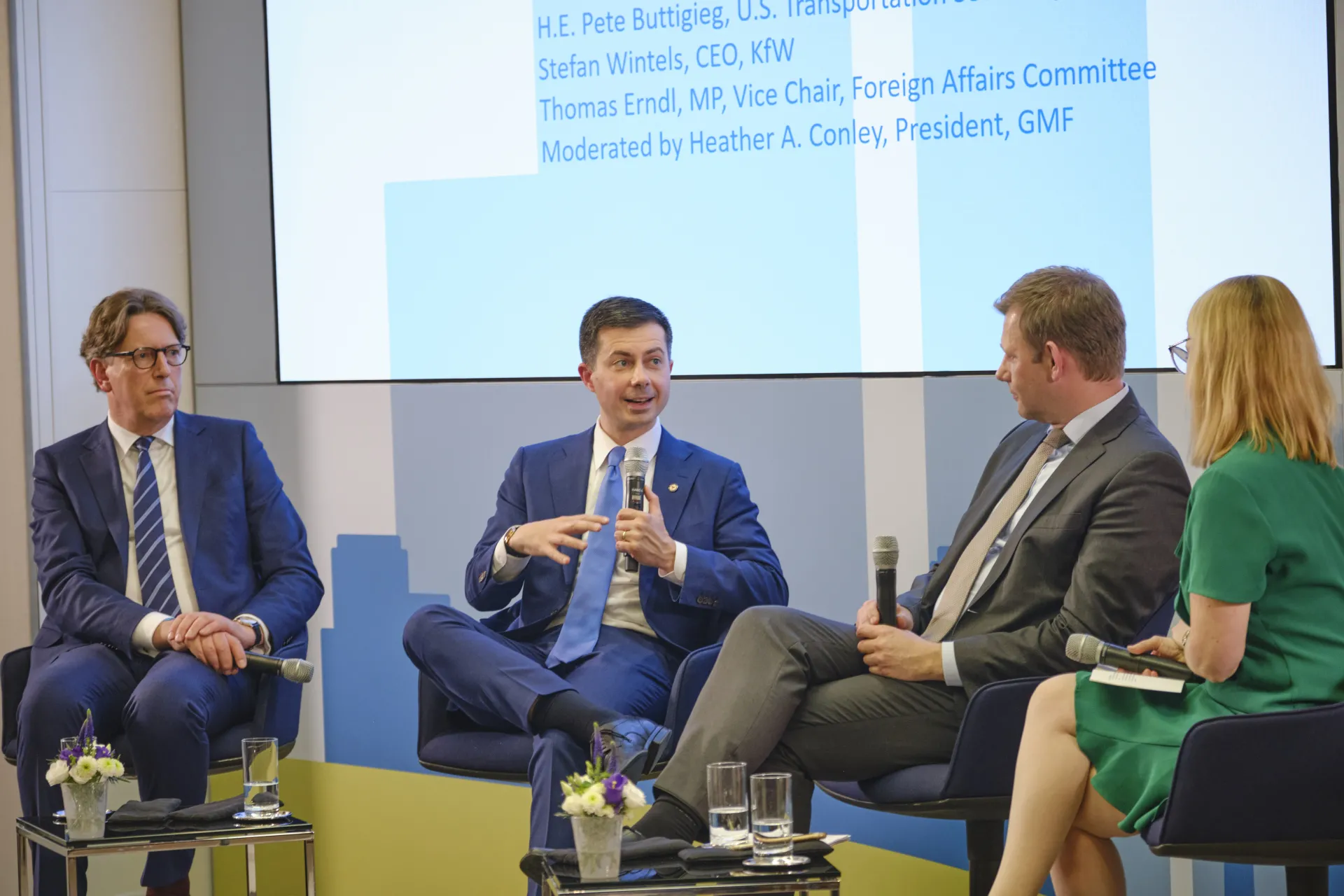 Thomas Erndl, Pete Buttigieg, Stefan Wintels, Heather A. Conley discussing @KfW, May 2022
